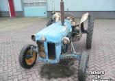 Fordson dexta